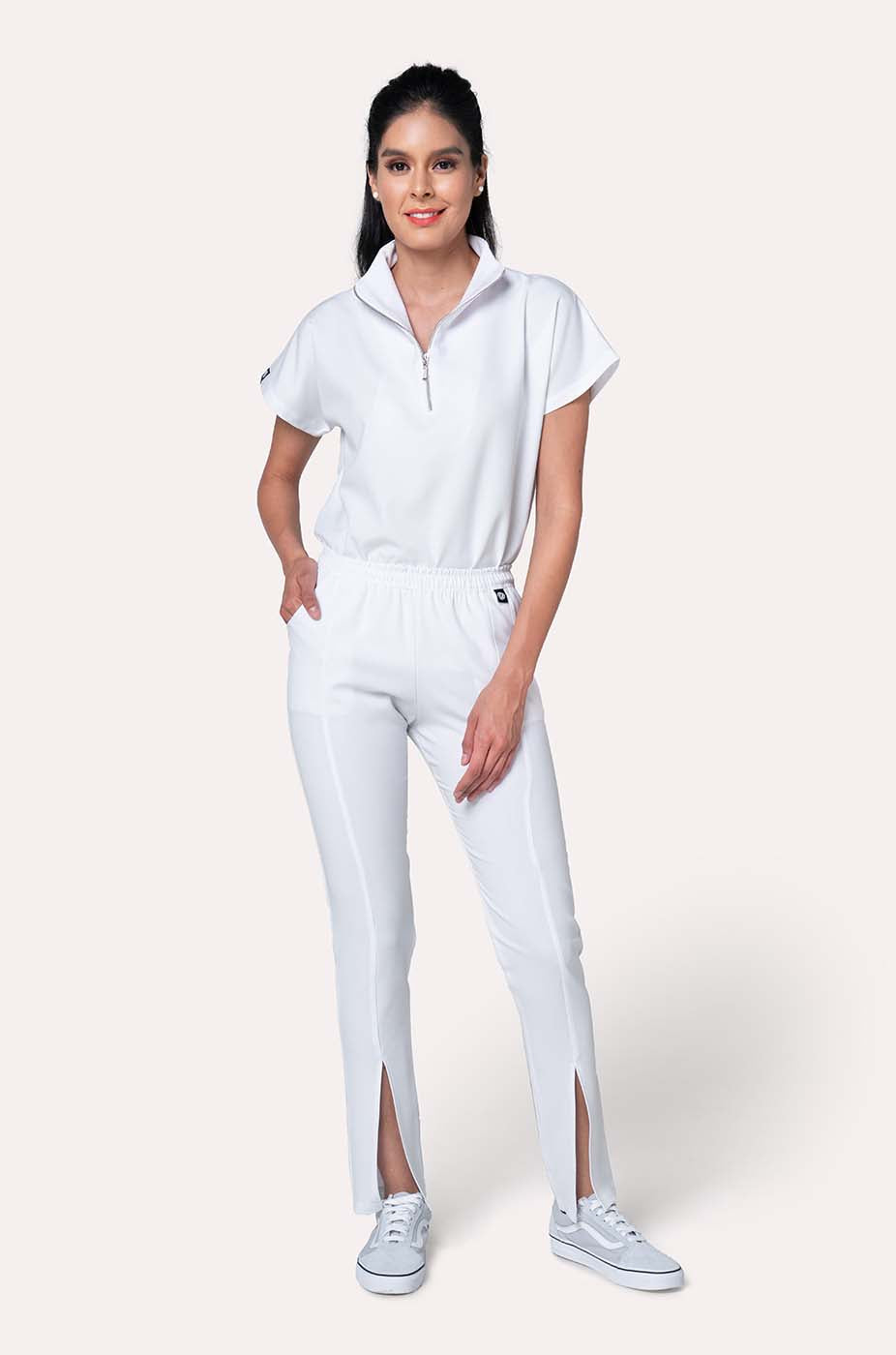 VICTORY WHITE SCRUBS