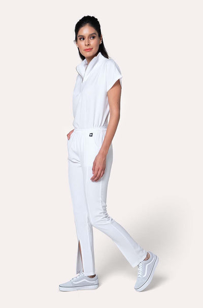 VICTORY WHITE SCRUBS